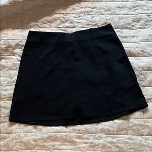 Black skort